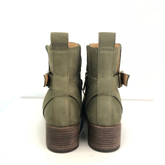 Vionic Sienna Waterproof Boots in Olive Green Size 7 - Picture 3 of 11